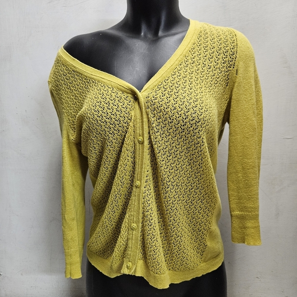 Eddie Bauer PS Petite Small Chartreuse Crochet Knit Cardigan Sweater Lightweight - Picture 1 of 6